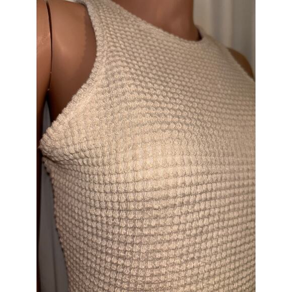 Mebius Beige Textured Sleeveless Dress Size Small - Picture 3 of 6